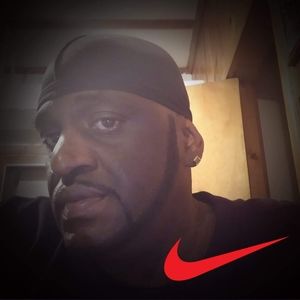 Meet your Posher, Emanuel